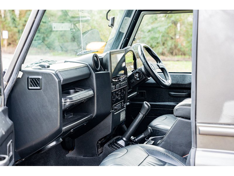 Used Land Rover Defender 90 for sale - 77643293: Photo 15