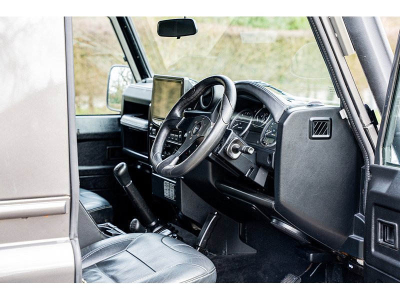 Used Land Rover Defender 90 for sale - 77643293: Photo 32
