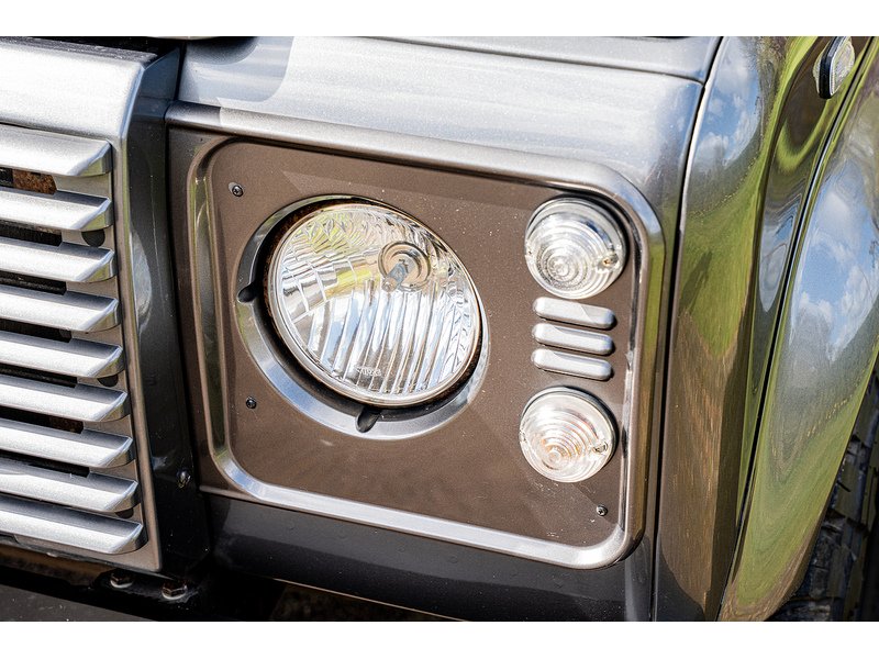 Used Land Rover Defender 2014 for sale - 78078931: Photo 30