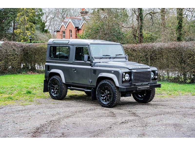 Used Land Rover Defender 90 for sale - 77701932: Photo 2