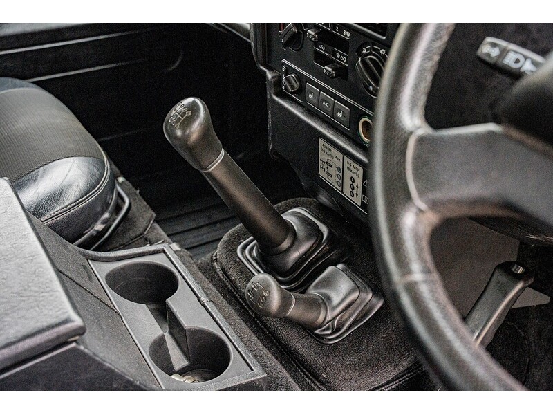 Used Land Rover Defender 90 for sale - 77701932: Photo 25