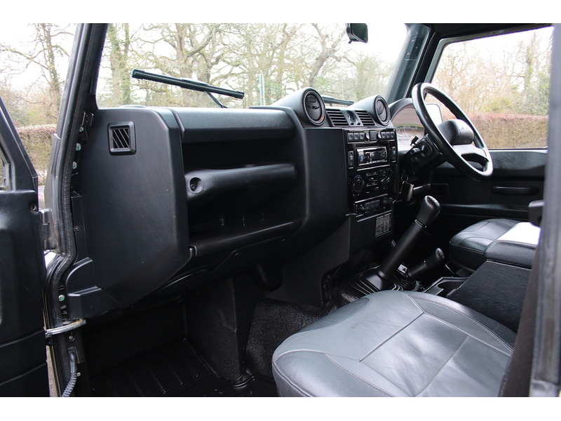 Used Land Rover Defender 2015 for sale - 77342335: Photo 23