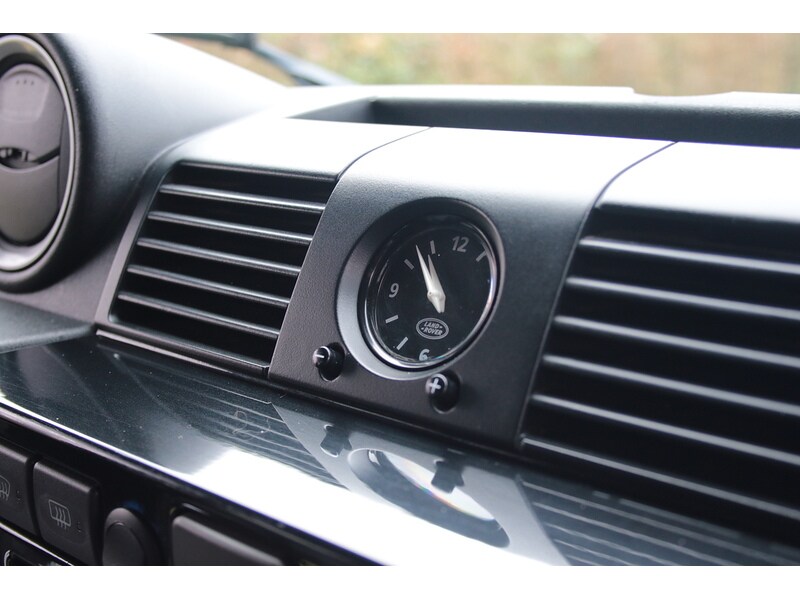 Used Land Rover Defender 2015 for sale - 77342335: Photo 35