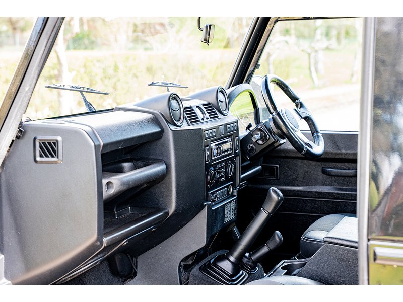 Used Land Rover Defender 2015 for sale - 78078922: Photo 12