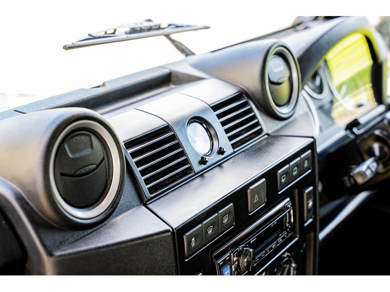 Used Land Rover Defender 2015 for sale - 78078922: Photo 16