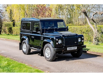 Land Rover Defender feature image
