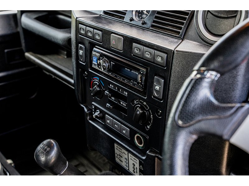 Used Land Rover Defender 2015 for sale - 78078922: Photo 25