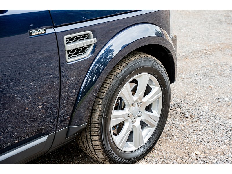 Used Land Rover Discovery 4 2015 for sale - 76100697: Photo 15