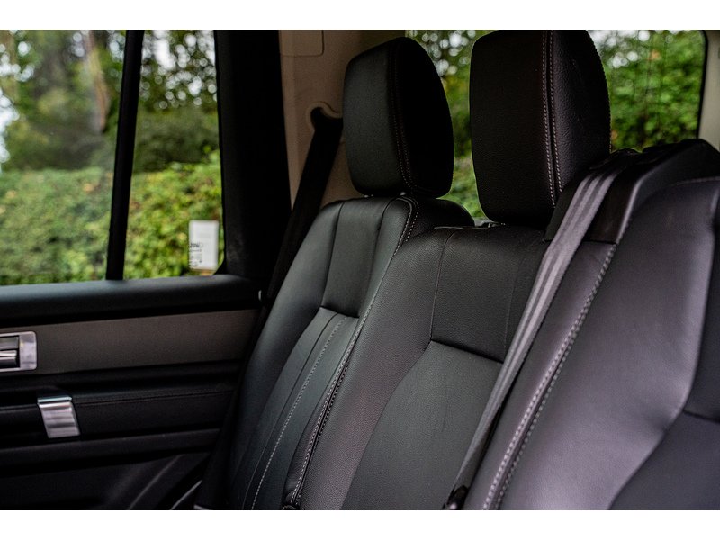 Used Land Rover Discovery 4 2015 for sale - 76100697: Photo 26