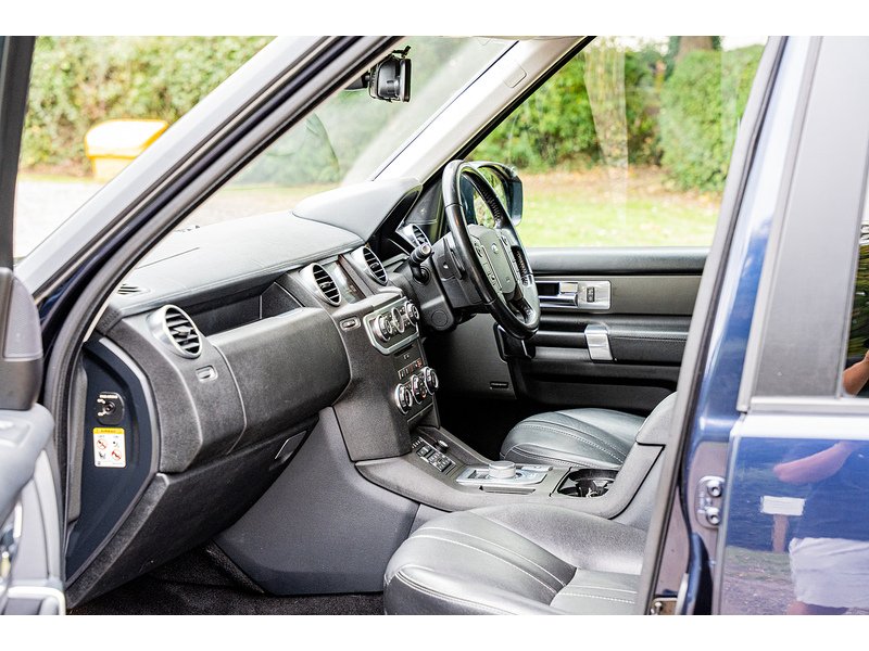 Used Land Rover Discovery 4 2015 for sale - 76100697: Photo 33