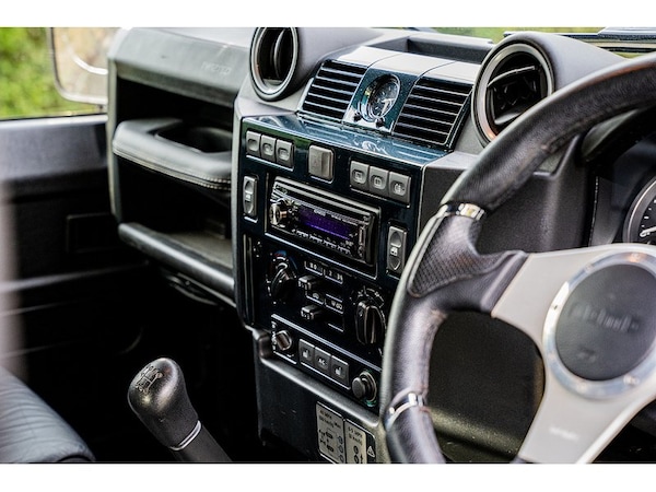 Used Land Rover Defender 90 2013 for sale - 75666693: Photo 22