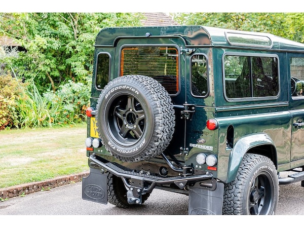 Used Land Rover Defender 90 2013 for sale - 75666693: Photo 9