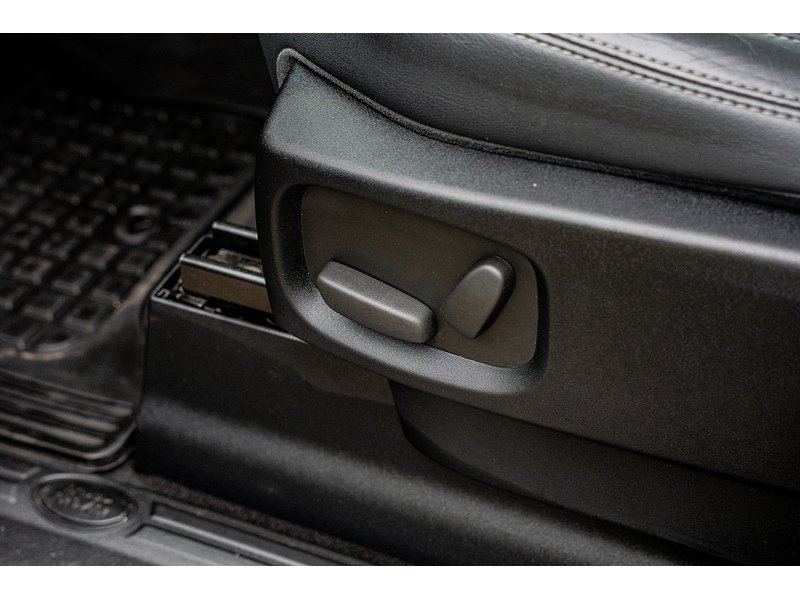 Used Land Rover Discovery 4 for sale - 77689217: Photo 31