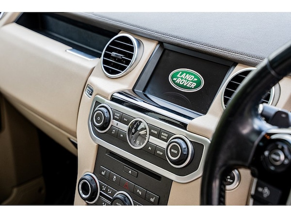 Used Land Rover Discovery 2016 for sale - 76267517: Photo 32
