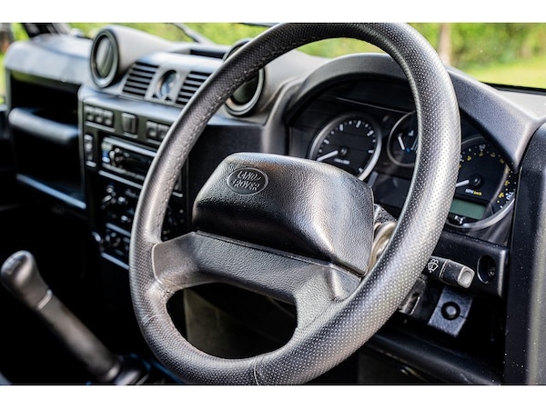 Used Land Rover Defender 2013 for sale - 76274476: Photo 17