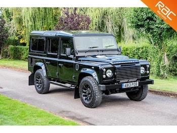 Land Rover - Defender