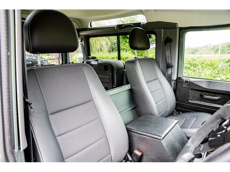 Used Land Rover Defender 2014 for sale - 76542848: Photo 36