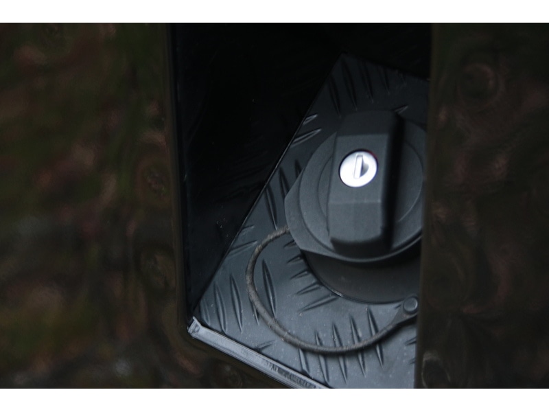 Used Land Rover Defender 2013 for sale - 77342334: Photo 23