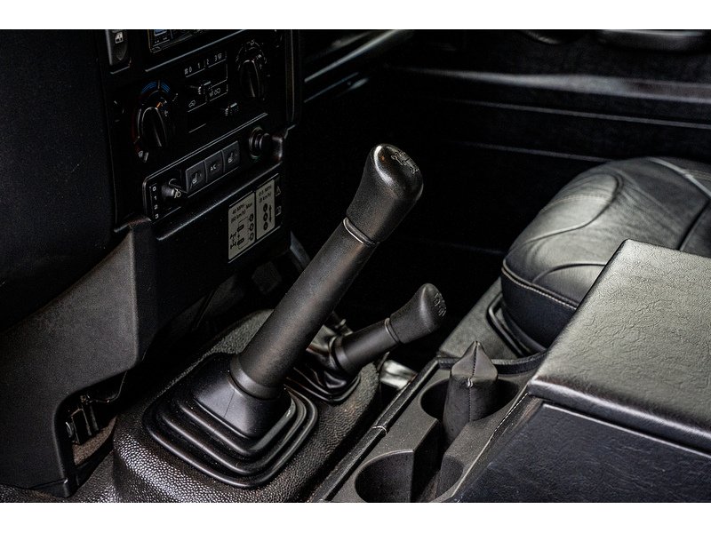 Used Land Rover Defender 2015 for sale - 76518486: Photo 23