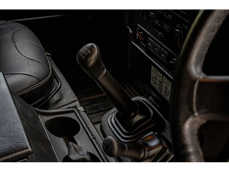 Used Land Rover Defender 2015 for sale - 76518486: Photo 26