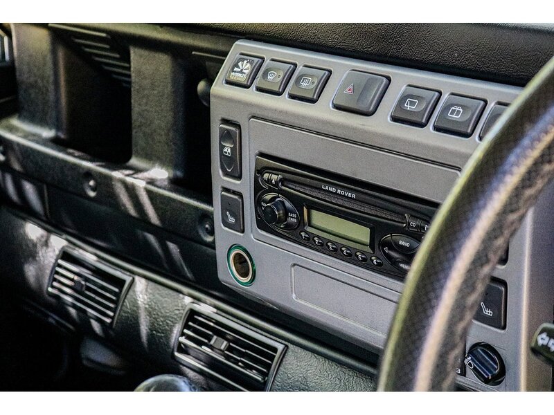 Used Land Rover Defender 2004 for sale - 76625008: Photo 16