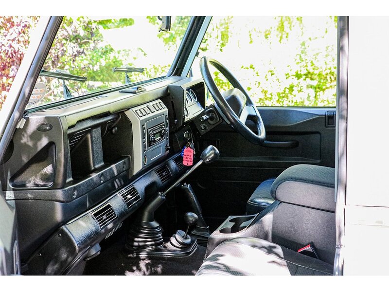 Used Land Rover Defender 2004 for sale - 76625008: Photo 17