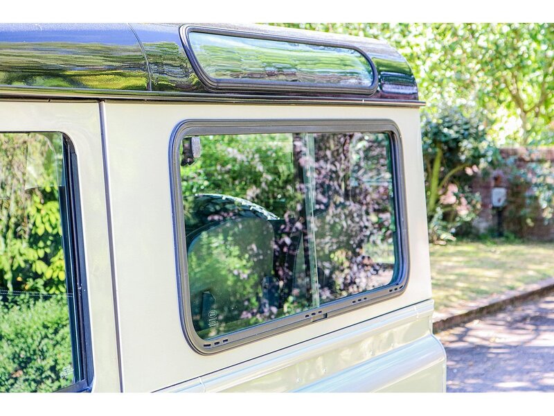 Used Land Rover Defender 2004 for sale - 76625008: Photo 27