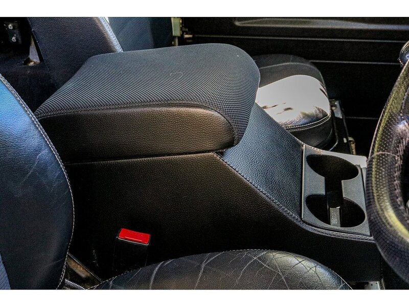 Used Land Rover Defender 2004 for sale - 76625008: Photo 28