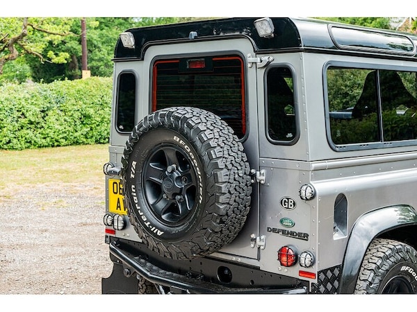 Used Land Rover Defender 90 2012 for sale - 74743353: Photo 11