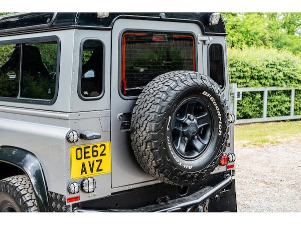 Used Land Rover Defender 90 2012 for sale - 74743353: Photo 12