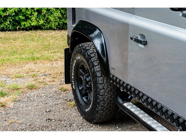 Used Land Rover Defender 90 2012 for sale - 74743353: Photo 17