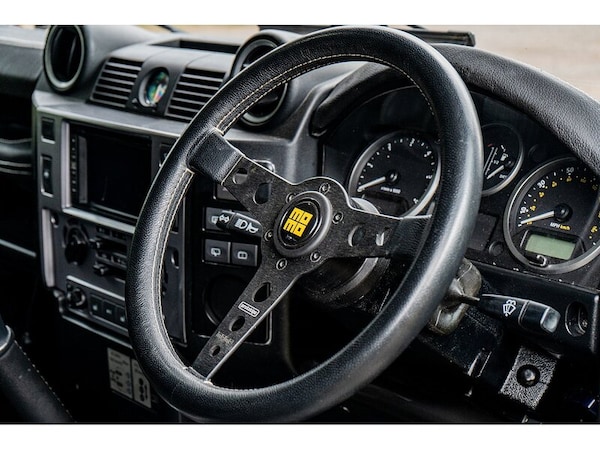 Used Land Rover Defender 90 2012 for sale - 74743353: Photo 25