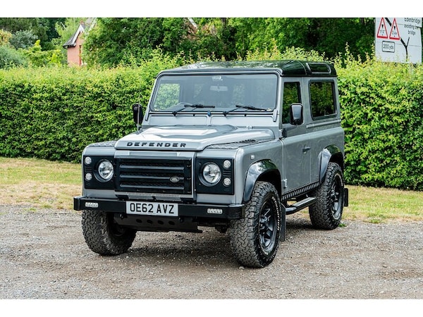 Used Land Rover Defender 90 2012 for sale - 74743353: Photo 2