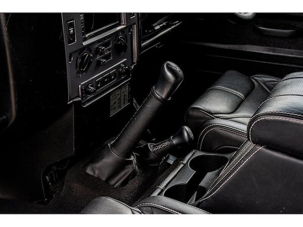 Used Land Rover Defender 90 2012 for sale - 74743353: Photo 32