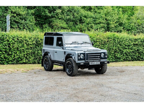 Used Land Rover Defender 90 2012 for sale - 74743353: Photo 4