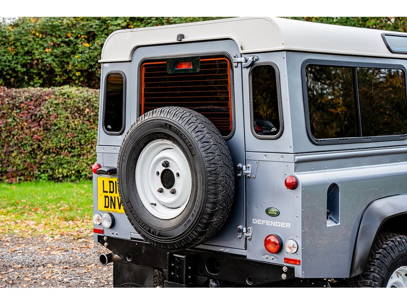 Used Land Rover Defender 2010 for sale - 76518484: Photo 22