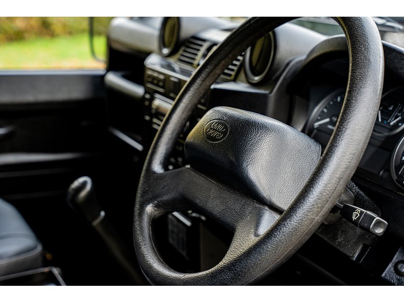 Used Land Rover Defender 2010 for sale - 76518484: Photo 27