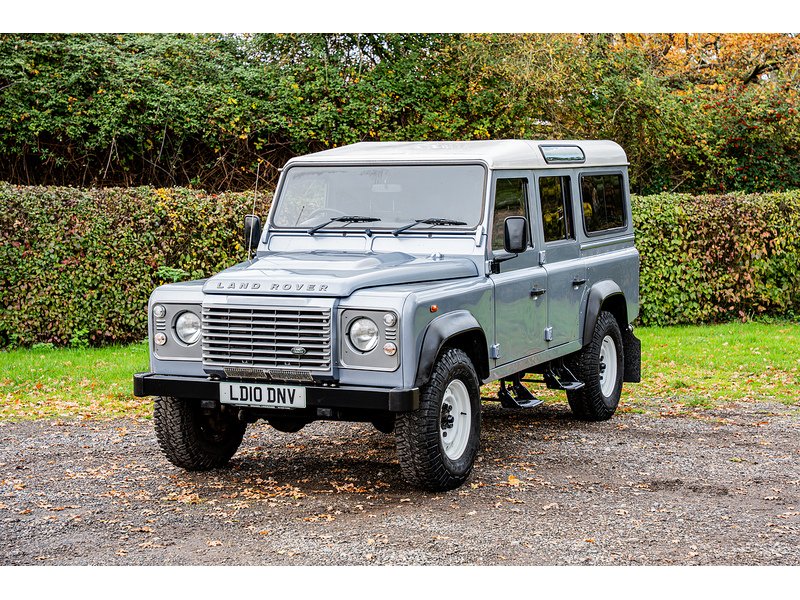 Used Land Rover Defender 2010 for sale - 76518484: Photo 4