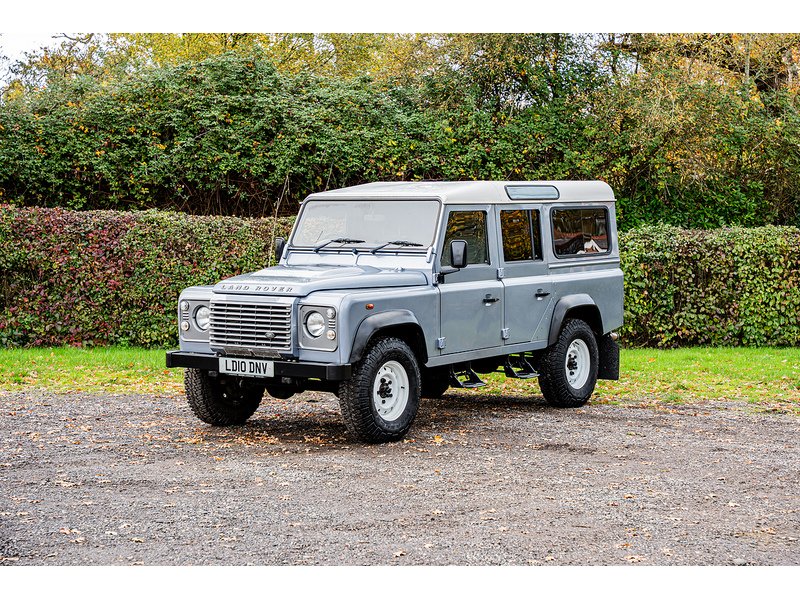Used Land Rover Defender 2010 for sale - 76518484: Photo 5