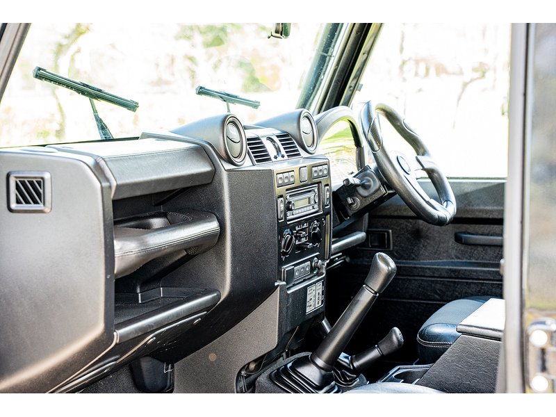 Used Land Rover Defender 110 for sale - 78083631: Photo 12