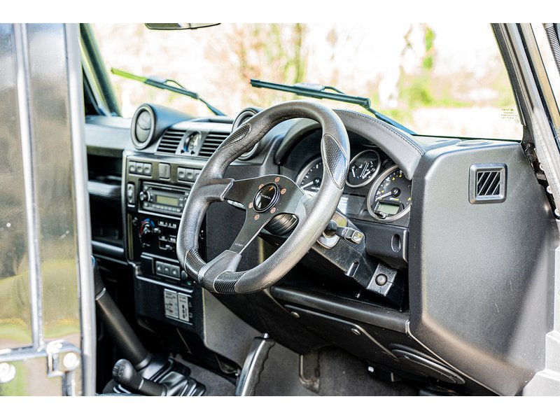 Used Land Rover Defender 110 for sale - 78083631: Photo 16