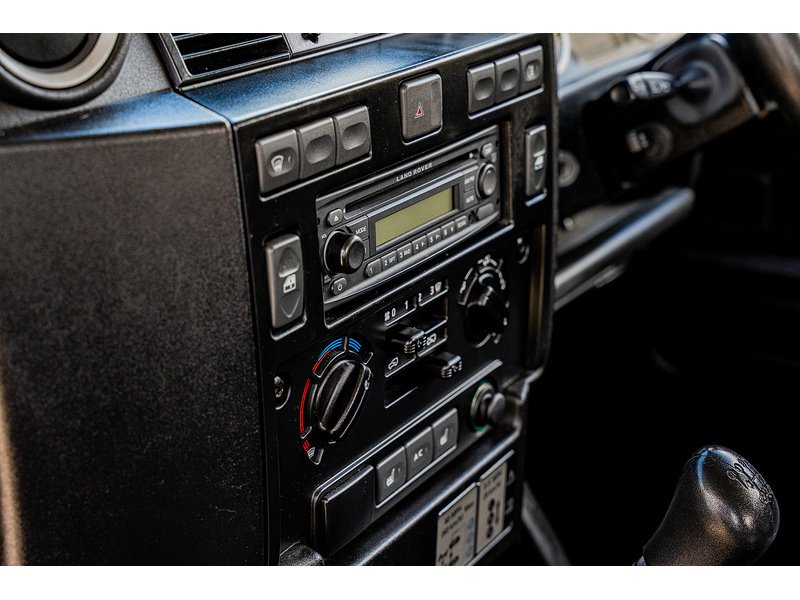 Used Land Rover Defender 110 for sale - 78083631: Photo 27