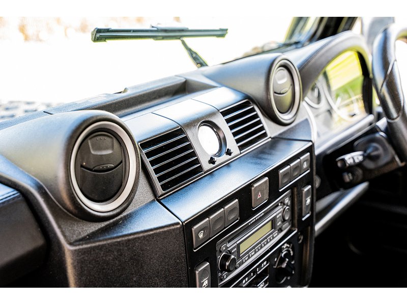 Used Land Rover Defender 110 for sale - 78083631: Photo 28