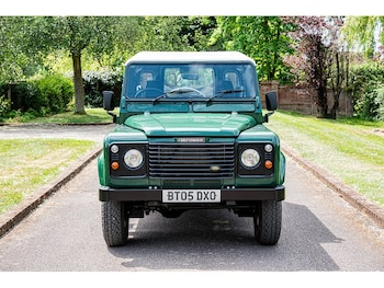 Used Land Rover Defender 2005 for sale - 78769572: Photo