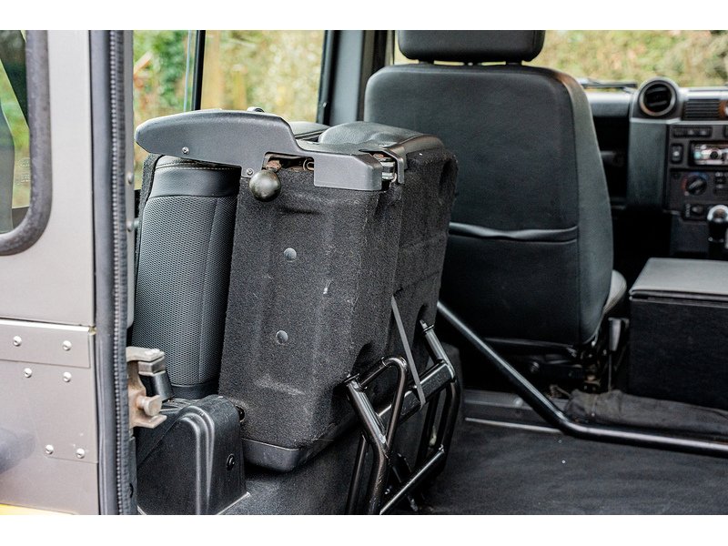 Used Land Rover Defender 90 for sale - 77701931: Photo 28