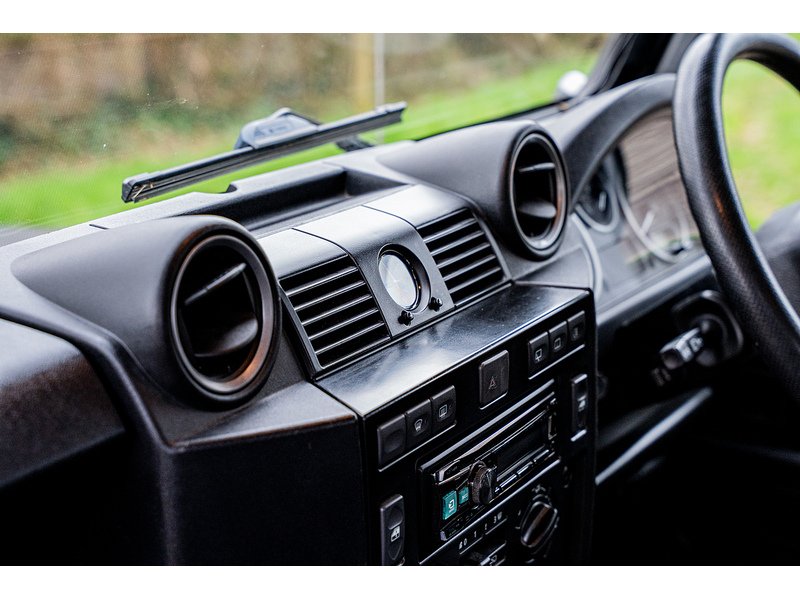 Used Land Rover Defender 90 for sale - 77701931: Photo 29