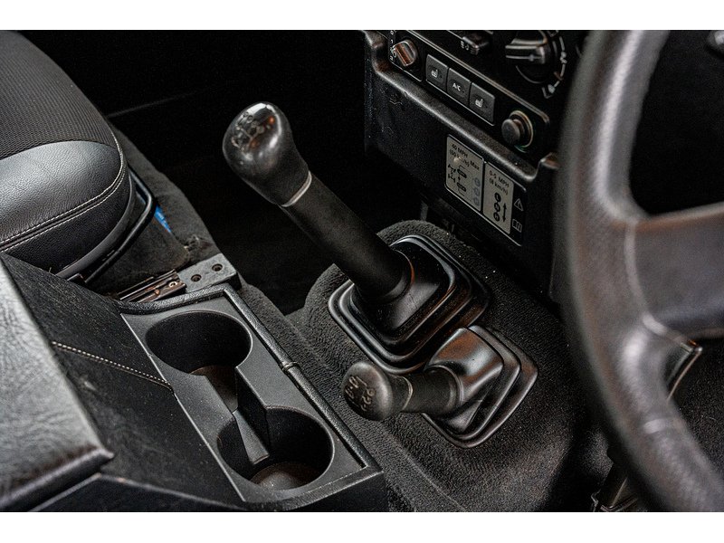 Used Land Rover Defender 90 for sale - 77701931: Photo 30