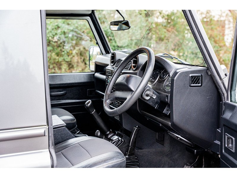 Used Land Rover Defender 90 for sale - 77701931: Photo 31