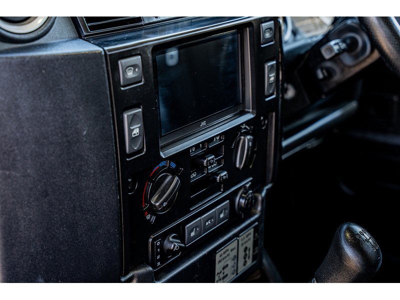 Used Land Rover Defender 110 for sale - 77765947: Photo 21