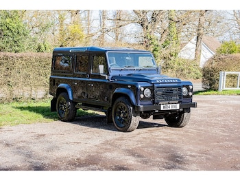Used Land Rover Defender 110 2014 for sale - 77765947: Photo